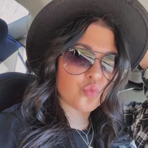 Meet your Posher, Mackenize